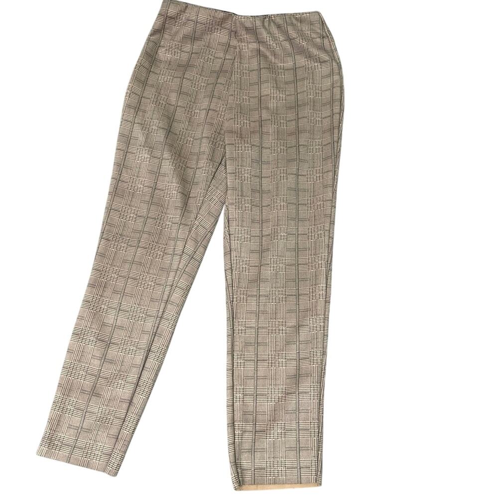 Soho Apparel plaid pull on pants size L. Polyester and spandex. Hand wash cold.